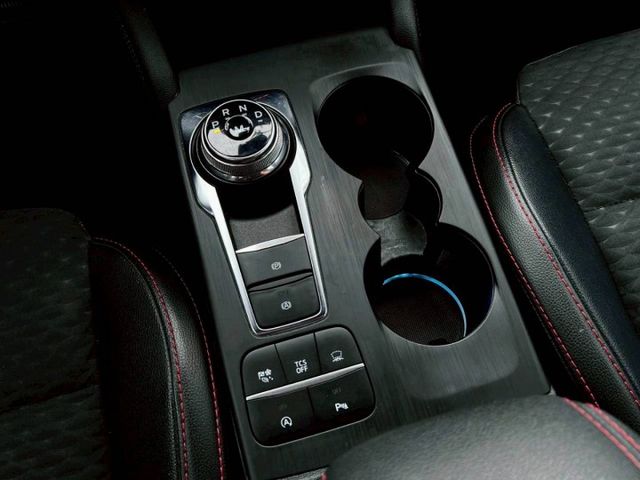 Focus STLine Lommel 車身俐落線條與操控出色 配備齊全 動力順暢 兼顧質感與樂趣的掀背選擇  第16張相片