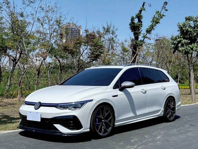 Golf Variant R 改裝估計超過50萬 性能與空間一次到位 四驅操控熱血帶勁 旅行車的實用兼具駕馭樂趣  第1張相片
