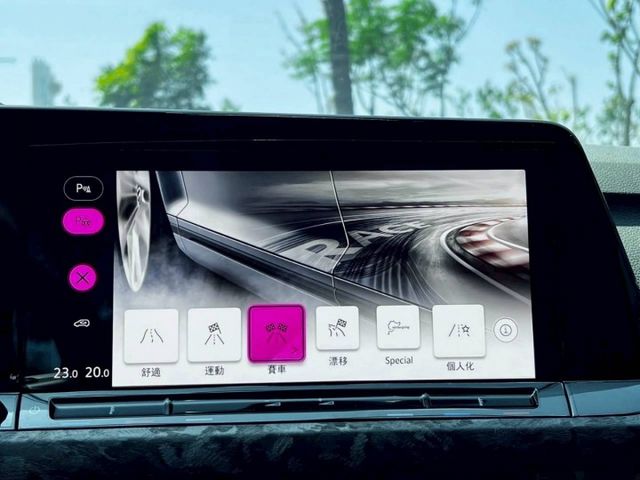 Golf Variant R 改裝估計超過50萬 性能與空間一次到位 四驅操控熱血帶勁 旅行車的實用兼具駕馭樂趣  第14張相片