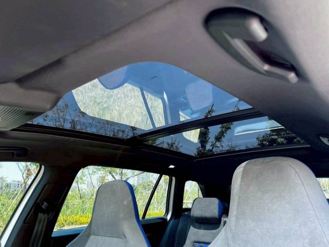 Golf Variant R 改裝估計超過50萬 性能與空間一次到位 四驅操控熱血帶勁 旅行車的實用兼具駕馭樂趣  第16張相片