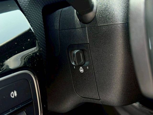 Cla250 AMG 原鈑件 跑格外型結合豪華質感 渦輪動力輕快順暢 配備豐富 日常代步與個性品味一次滿足  第11張相片