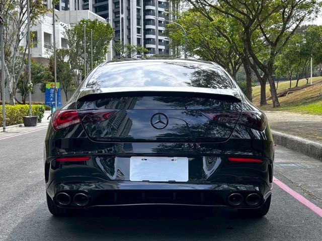 Cla250 AMG 流線跑房外型吸睛有型 渦輪動力輕快有勁 內裝質感與科技配備兼具 帥氣與樂趣合而為一  第4張相片