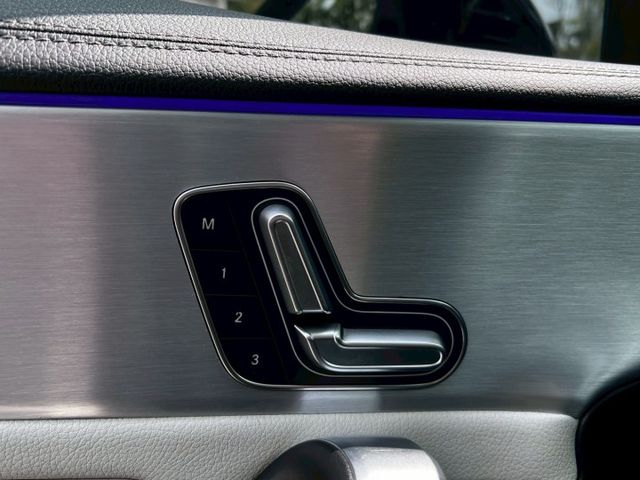 Cla250 AMG 流線跑房外型吸睛有型 渦輪動力輕快有勁 內裝質感與科技配備兼具 帥氣與樂趣合而為一  第11張相片