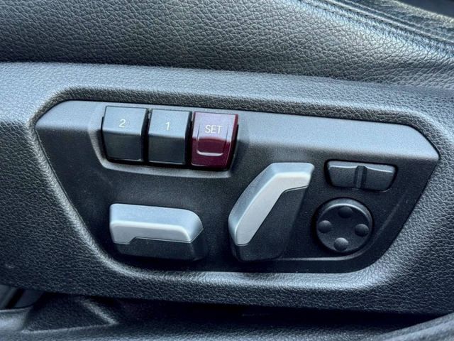 320 GT 原鈑 擁有跑旅外型與寬敞空間 動力順暢 操控靈活 兼顧駕馭樂趣與實用性能 適合喜歡質感與個性的你  第16張相片