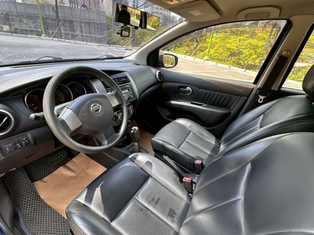 Livina 原鈑件 空間實用 乘坐舒適 省油好養又好開 家庭代步與通勤的好幫手 後廂機能靈活 實用性與高CP值  第7張相片