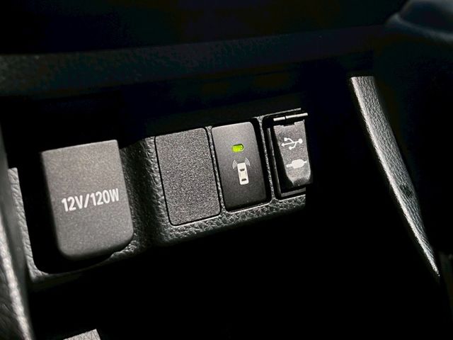 Altis 原鈑 妥善率極高里程極低 油耗表顯出色 動力順暢好上手 空間實用 乘坐舒適 是通勤代步與家庭用車省心的熱門車  第14張相片