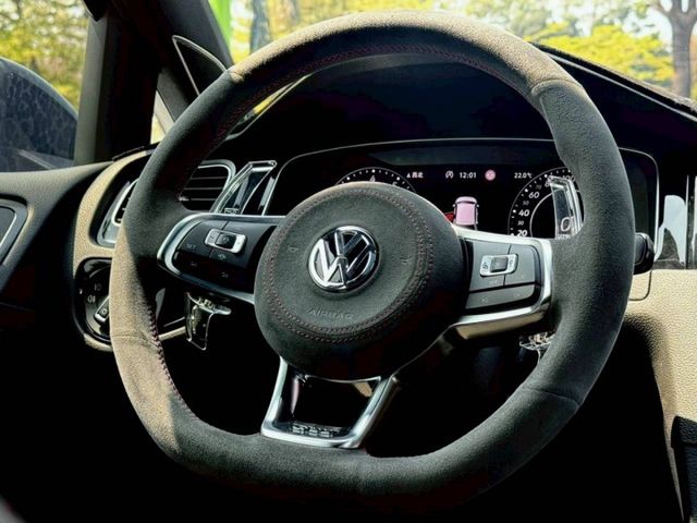 GTI Performance 大P 認證車 鋼炮魅力十足 渦輪動力飽滿 操控靈活帶勁 經典掀背外型配空間 熱血駕馭  第11張相片