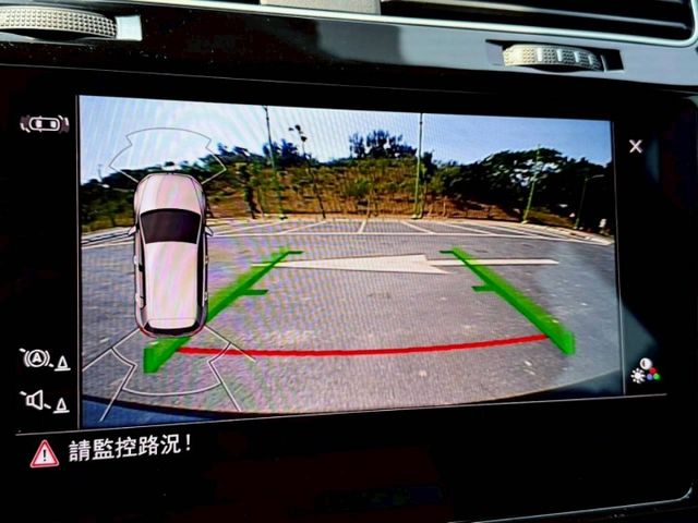 GTI Performance 大P 認證車 鋼炮魅力十足 渦輪動力飽滿 操控靈活帶勁 經典掀背外型配空間 熱血駕馭  第15張相片