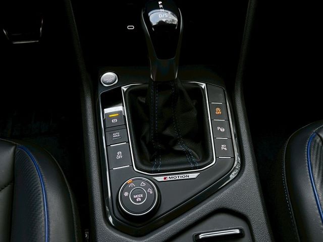 TIguan R 原鈑 性能休旅代表作 馬力充足 操控熱血有樂趣 空間實用 是家庭與玩家的好選擇  第18張相片