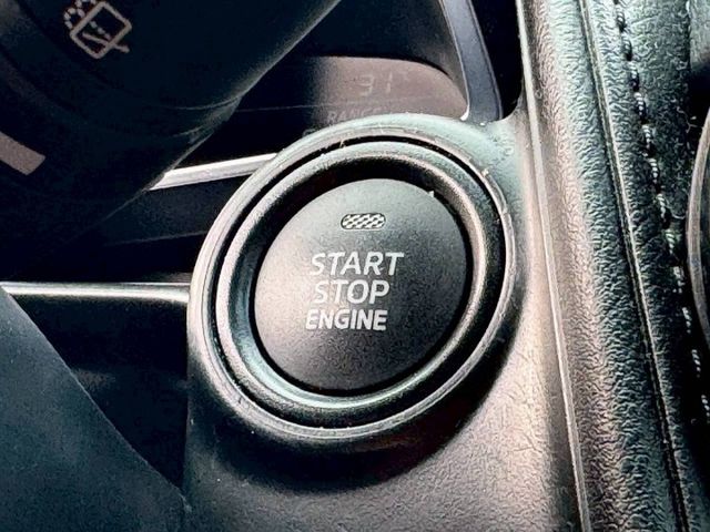 Cx3 頂級型 原鈑件 外型俐落 車身靈活 內裝質感細膩 操控輕快順手 兼顧都會代步與休旅實用性  第9張相片