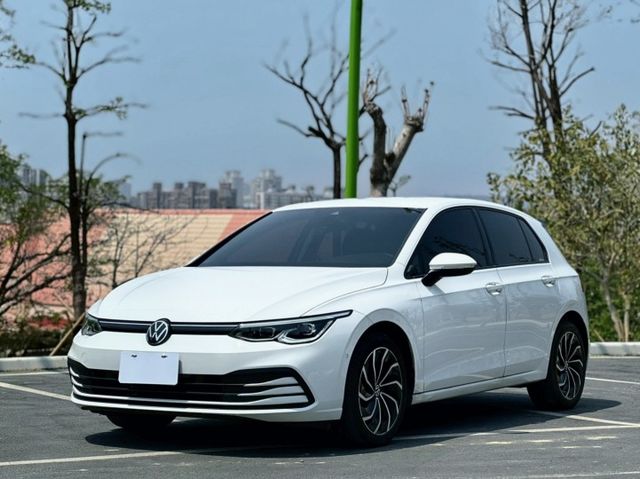 Golf 230TSI 智能特仕版 原鈑件 低里程 安全性高 省油 省稅  第1張相片