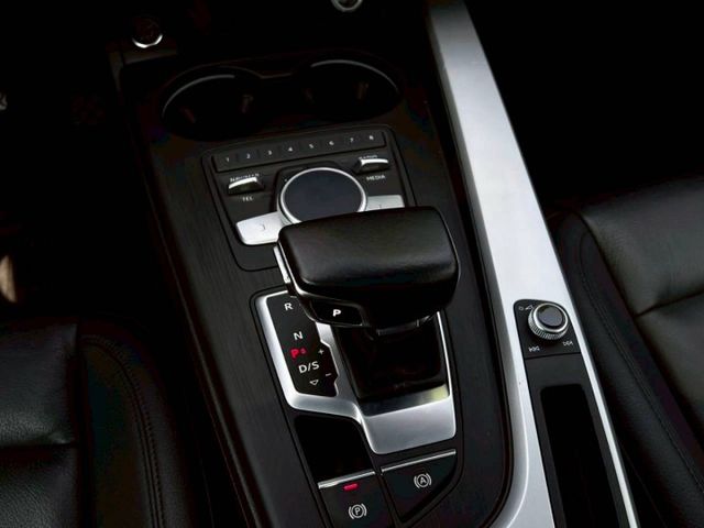 A4 avant 原鈑 兼具運動感與實用空間 操控穩定 質感細膩 旅行車身更顯品味 日常代步與家庭出遊都合適  第15張相片