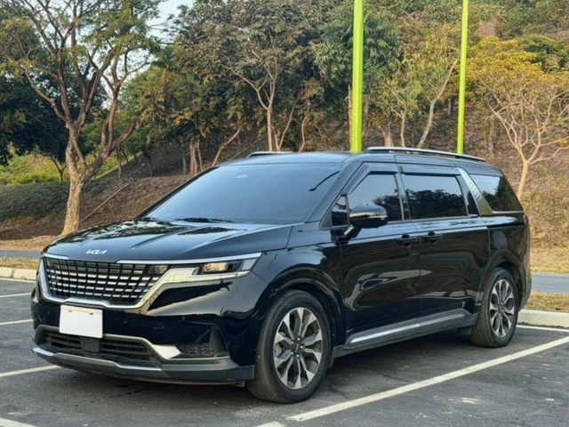 Carnival 尊貴7人座 MPV 空間寬敞 乘坐舒適 配備豐富又有質感 家庭出遊 商務接送都體面又實用  第1張相片