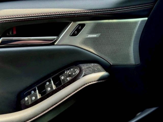 Mazda3 20S Premium 原鈑 質感與科技兼具 外型俐落 配備完善 內裝精緻舒適 展現日系房車高質感魅力  第12張相片