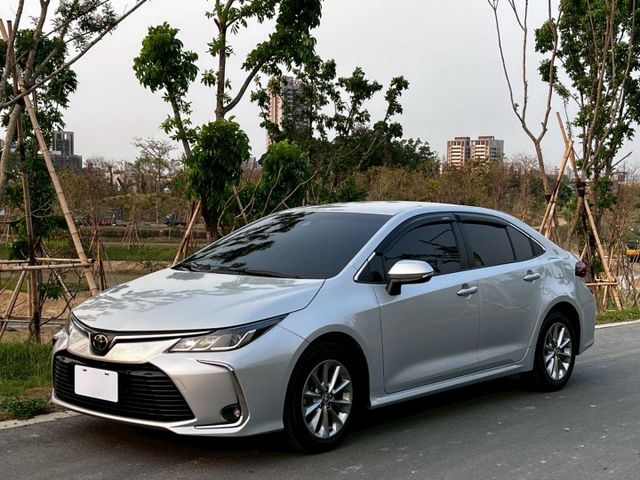 Altis 豪華 外型俐落大方 省油好養 妥善率高 空間舒適實用 搭配完整主動安全配備 家庭代步與通勤的首選  第1張相片