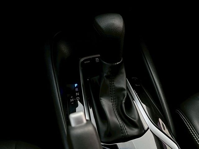 Altis 豪華 外型俐落大方 省油好養 妥善率高 空間舒適實用 搭配完整主動安全配備 家庭代步與通勤的首選  第14張相片