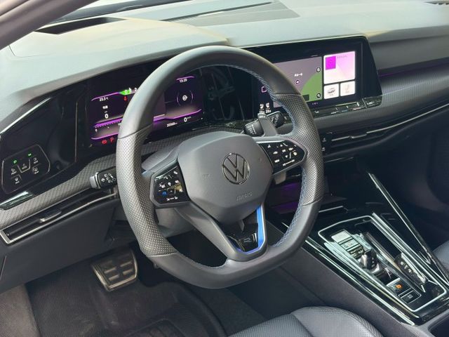 Golf R 原鈑 披著掀背外皮的性能猛獸 搭載強悍動力與四驅操控 直線超快 彎道夠穩 日常代步與熱血駕馭一次滿足  第9張相片