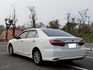 Camry 豪華 原鈑 經典中大型房車代表 空間寬敞 乘坐舒適 搭配穩定耐用的動力表現 日常通勤與家庭用車都很稱職  第2張縮圖