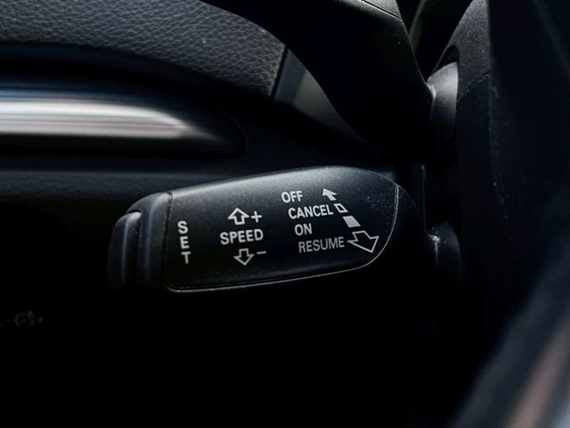 A3 SEDAN 40TFSI 原鈑件 入門豪華門檻低  S tronic 7速雙離合變速箱 小型豪華房車裡兼顧性能  第9張相片