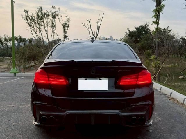530i Msport 原鈑件 5AT 天窗 360環景 抬顯 L7音響 電吸門 電尾門  第4張相片