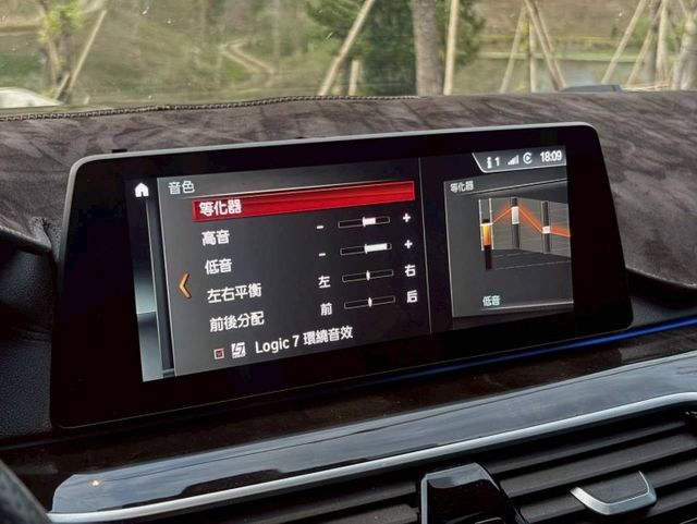 530i Msport 原鈑件 5AT 天窗 360環景 抬顯 L7音響 電吸門 電尾門  第13張相片