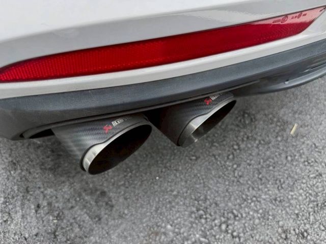 Panamera 車況氣氛佳  配21吋鋁圈 LED頭燈 跑車計時 升降尾翼 PASM氣壓懸吊 免鑰與環景盲點  第9張相片