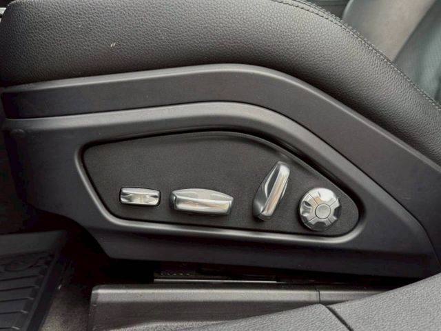 Panamera 車況氣氛佳  配21吋鋁圈 LED頭燈 跑車計時 升降尾翼 PASM氣壓懸吊 免鑰與環景盲點  第16張相片