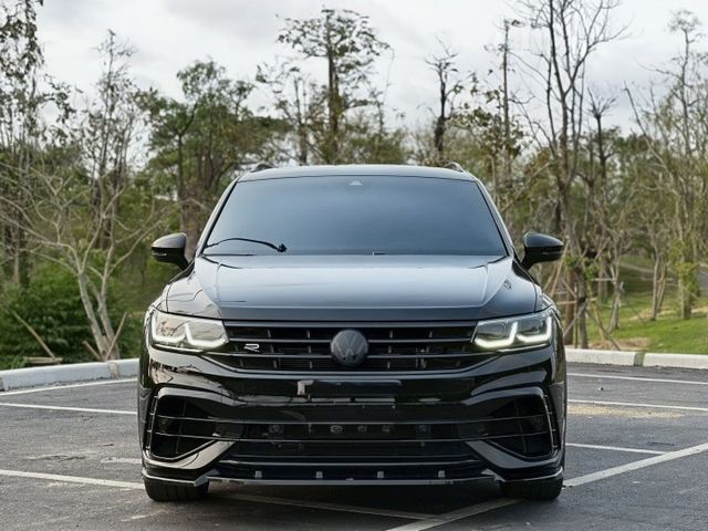 Tiguan R滿配升級Akrapovič蠍子管，性能與豪華一次到位，原鈑件優質首選  第3張相片