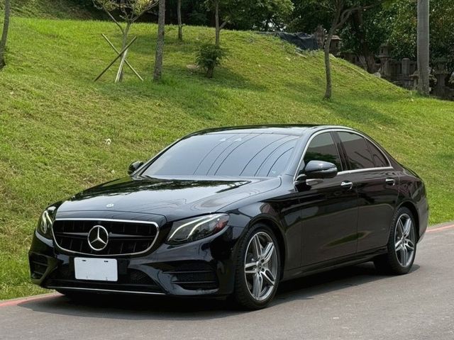 E300 AMG Line，原鈑件，P20全套智慧輔助  柏林之音，雙螢幕豪華科技，配備滿載好入手  第1張相片