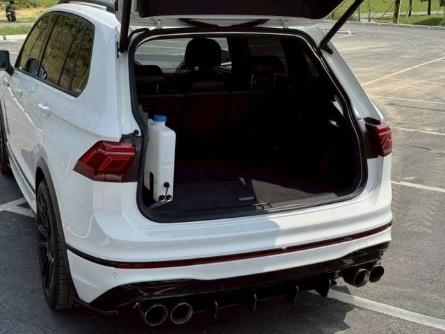 Tiguan R 認證車，四驅與DCC底盤，HK音響，全景天窗，二階改裝操控性能兼具  第7張相片