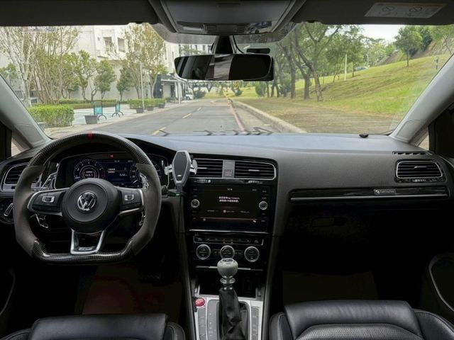 Golf Variant Highline原鈑件，價格實在好入手，保養完善變速箱已整理，入主安心無負擔  第8張相片
