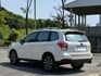 Forester i-L 原鈑 水平對臥引擎搭配四輪驅動 底盤穩定 空間實用 視野開闊 無論市區代步或假日出遊都合適  第2張縮圖