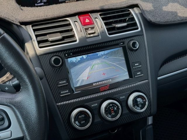 Forester i-L 原鈑 水平對臥引擎搭配四輪驅動 底盤穩定 空間實用 視野開闊 無論市區代步或假日出遊都合適  第13張相片