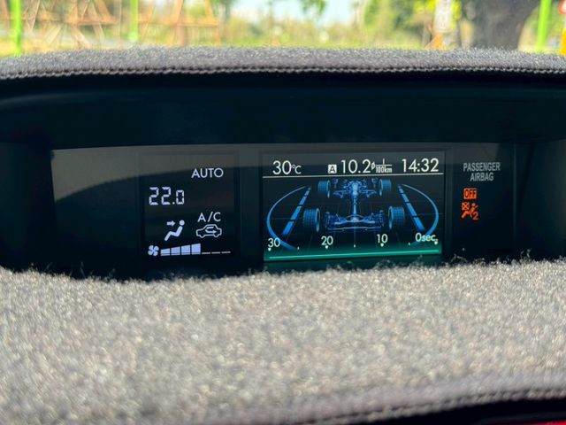 Forester i-L 原鈑 水平對臥引擎搭配四輪驅動 底盤穩定 空間實用 視野開闊 無論市區代步或假日出遊都合適  第15張相片