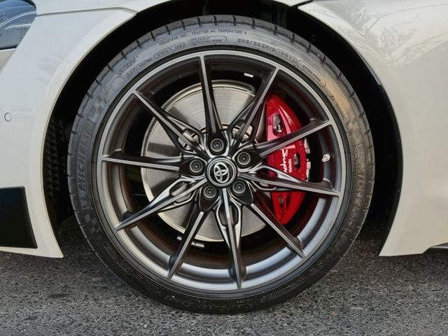 GR Supra 3.0T Premium AT 自排 搭載直六渦輪引擎 強悍馬力與熱血 短軸後驅設定 操控俐落精準  第5張相片