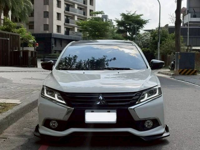 Grand Lancer 旗艦版  原鈑件帥氣科技，滿配舒適好開，入手超划算！  第3張相片