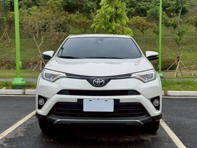 RAV4 2.0 尊爵 原鈑  40初頭超值入手 TSS主動式安全防護系統  第3張相片