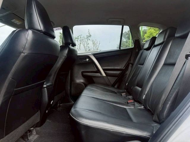RAV4 2.0 尊爵 原鈑  40初頭超值入手 TSS主動式安全防護系統  第7張相片