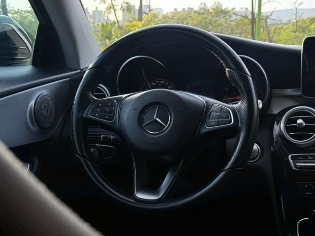 C180 Coupe入門雙門轎跑  倒車顯影 雙前電動椅  LED頭尾燈  第8張相片