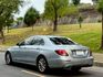 E220D 原鈑件 23智慧駕駛 柴油渦輪省油有力 行路穩定舒適 低盤扎實 配備齊全 質感與實用兼具  第2張縮圖