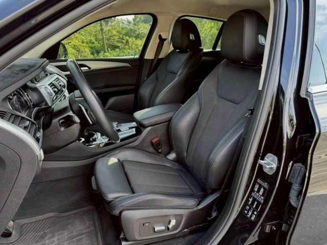 X4 20i xDrive 原鈑低里程  斜背美型跑旅定義街道美學  G02 世代 X4用最美背影征服眾人目光  第7張相片