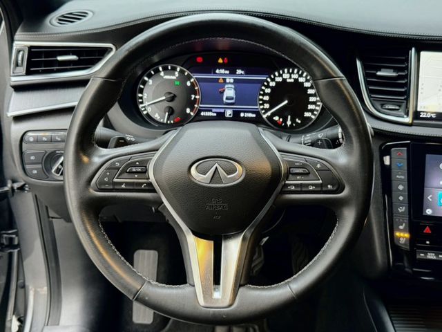 QX55 旗艦 搭載2.0L VC-Turbo引擎 融合轎跑線條與豪華質感 外型動感 內裝精緻 兼具性能與時尚品味  第8張相片