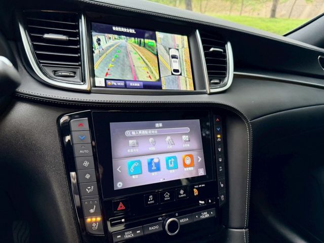 QX55 旗艦 搭載2.0L VC-Turbo引擎 融合轎跑線條與豪華質感 外型動感 內裝精緻 兼具性能與時尚品味  第14張相片