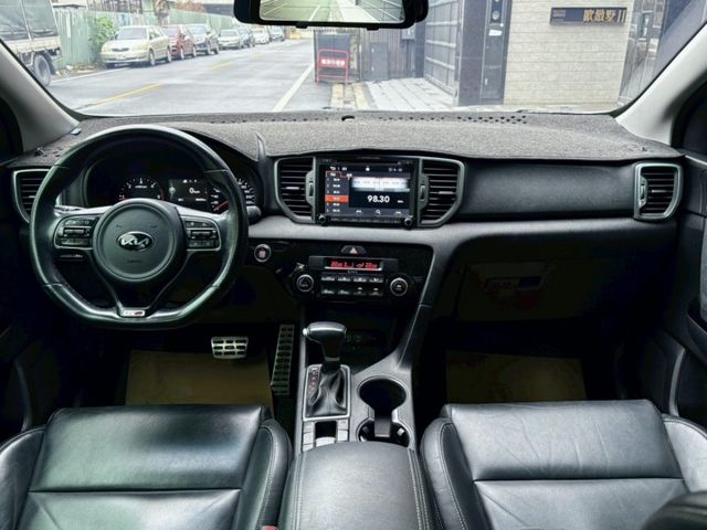 Sportage GT line 外型運動有型耐看 配備豐富一應俱全 空間實用性大 通勤代步與家人假日出遊的好選擇  第6張相片