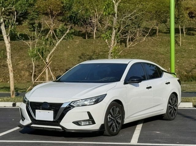Sentra 尊爵智駕版 認證原鈑件 智慧輔助駕駛  盲點  安全沒問題  第1張相片