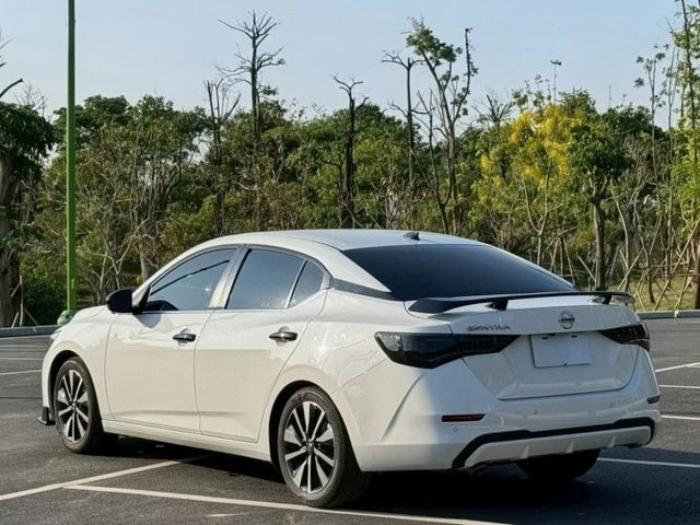 Sentra 尊爵智駕版 認證原鈑件 智慧輔助駕駛  盲點  安全沒問題  第2張相片