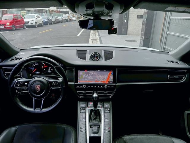 Macan 2.0 認證原鈑件 360環景 跑車計時器 電尾門  第5張相片