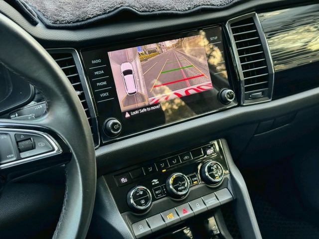 Kodiaq 4x4 原鈑 歐系休旅 空間寬敞實用 操控穩健省油 配備完整安全輔助 是家庭出遊 通勤與長途旅行的好選擇  第11張相片