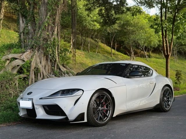 GR Supra 3.0T Premium AT 自排 搭載直六渦輪引擎 強悍馬力與熱血 短軸後驅設定 操控俐落精準  第1張相片