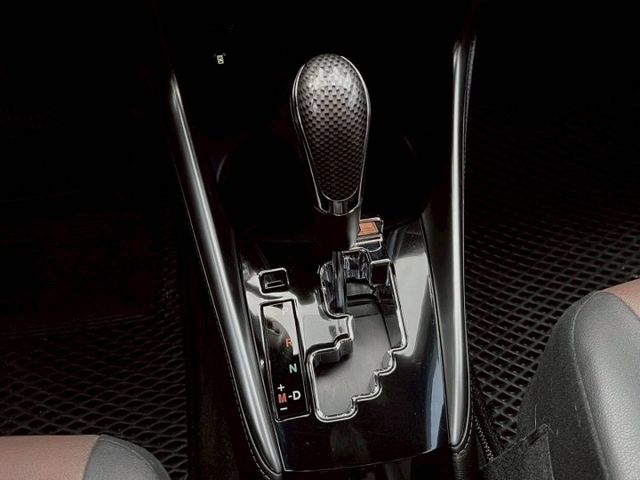 Yaris Crossover 經典版 原鈑 都會小休旅代表作 車身靈活好停車 搭配省油動力與高底盤視野 開起來輕鬆順手  第12張相片